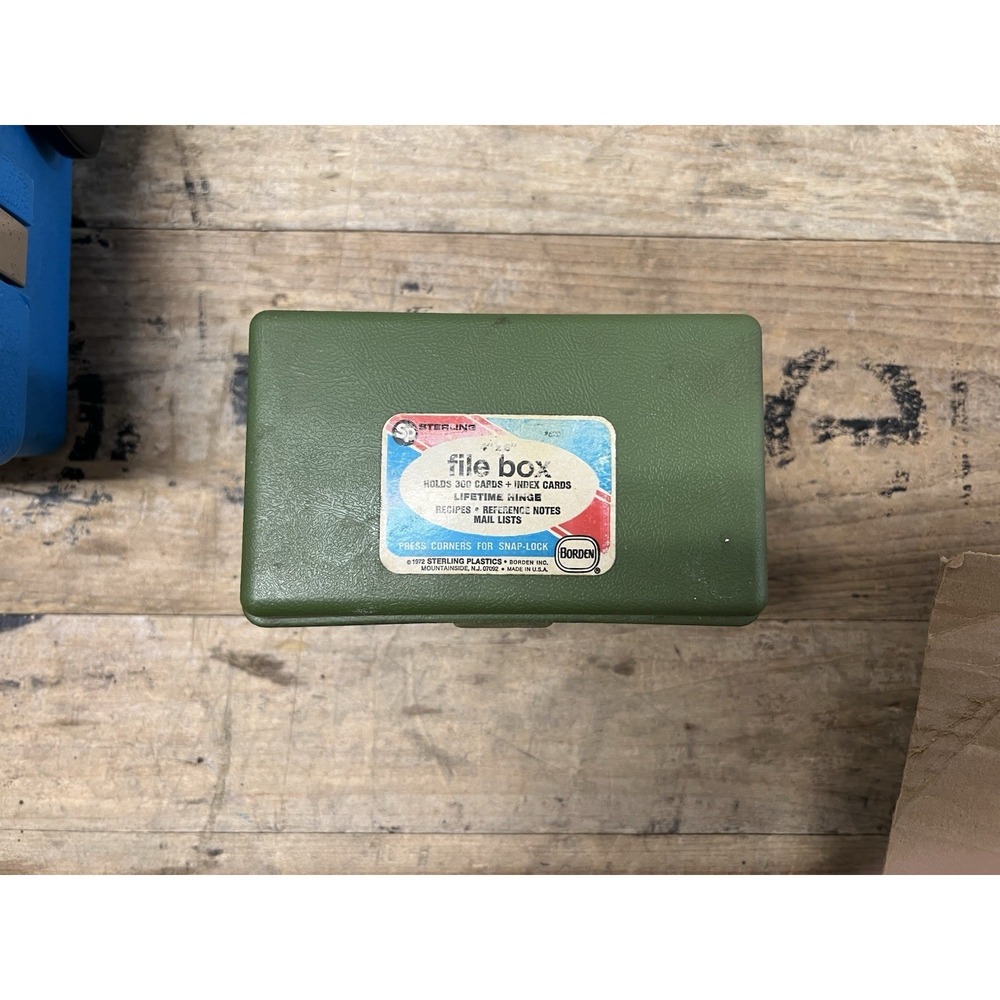 Vintage 70's Retro Green Sterling Plastic MCM Recipe Card File Index Catalog Box